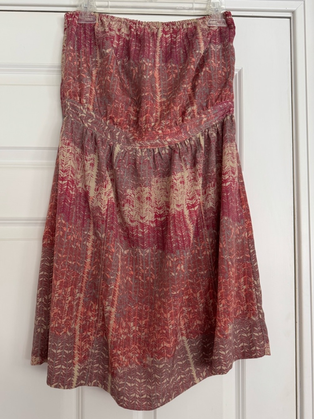 Ecote Strapless Patterned Dress in Pink